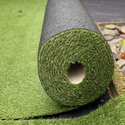 Kunstrasen Meterware Rasenteppich Rolle 2 4 Meter Laenge Kuenstlicher Rasen