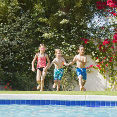 Kunstrasen Unter Pool Rasenteppich Unter Pool Drum Herum